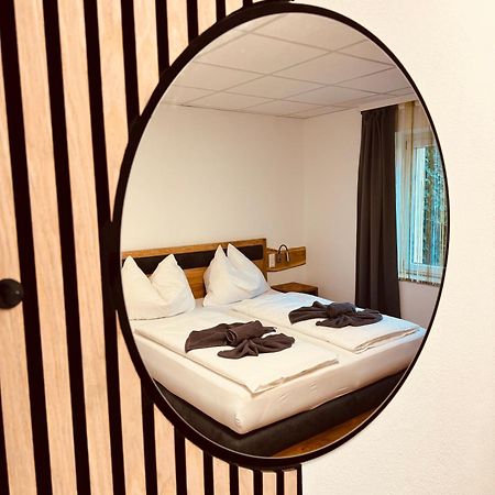 Enns Sleep Gasthaus Backhendlstation Esterno foto