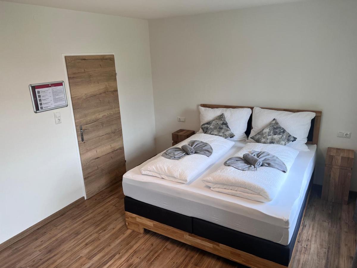 Enns Sleep Gasthaus Backhendlstation Esterno foto