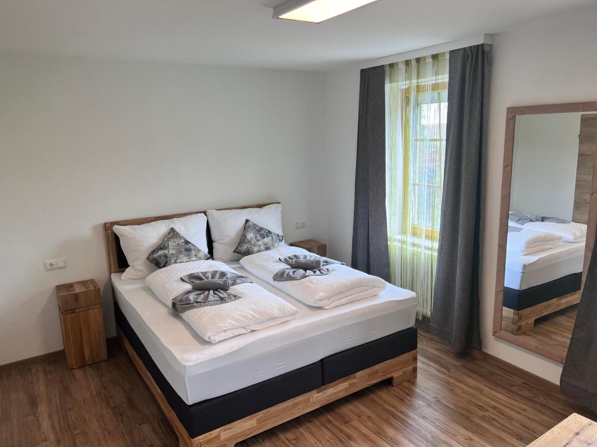 Enns Sleep Gasthaus Backhendlstation Esterno foto